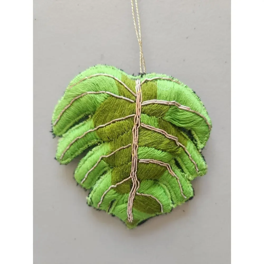 New Paul Smith Christmas Embroidery Ornament Green Leaf